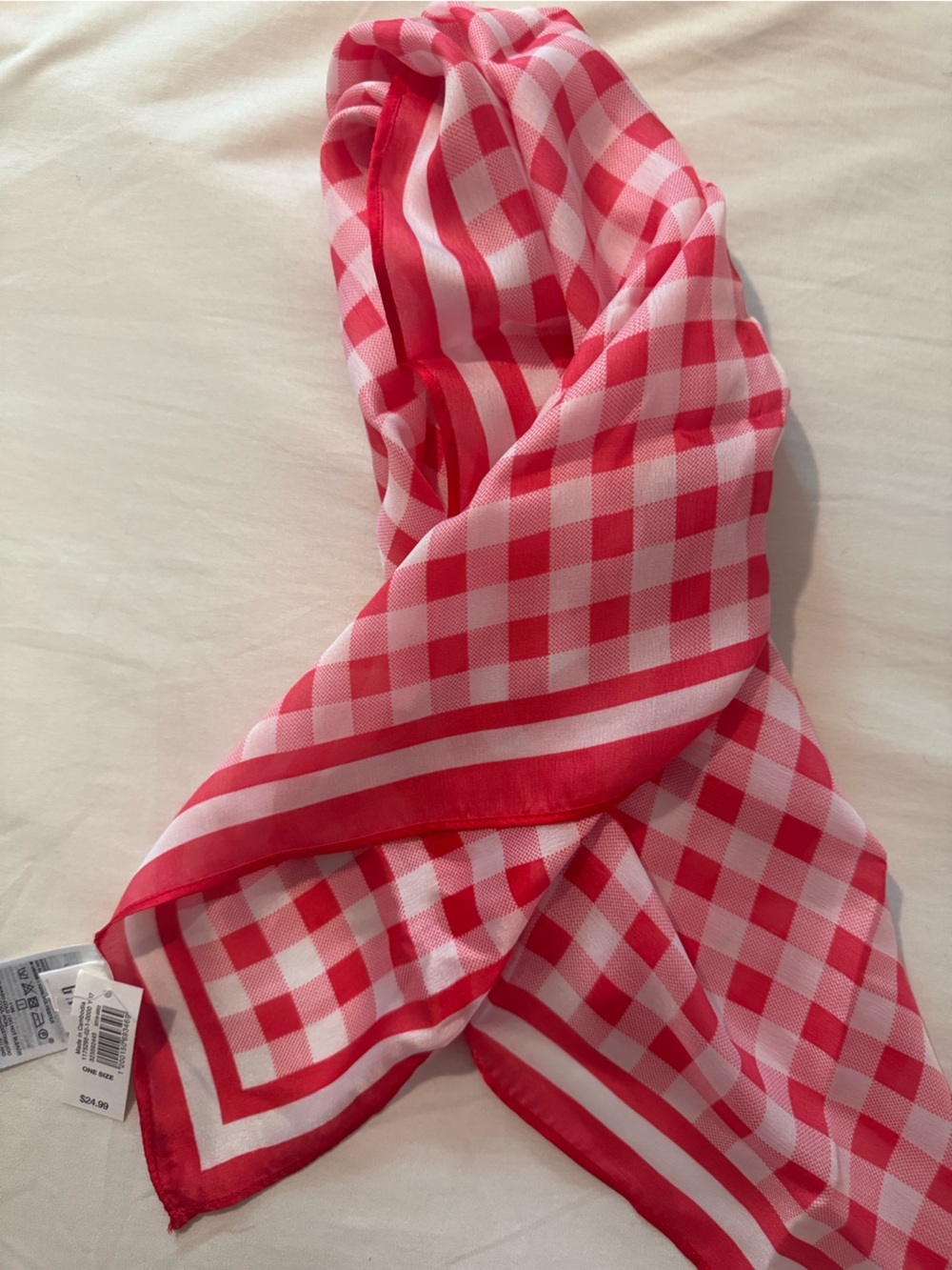 Party bandana with tag